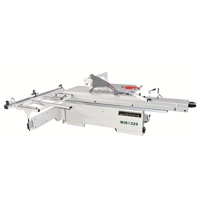 Fierăstrău pentru panouri cu masă glisantă de dulgherie precisă